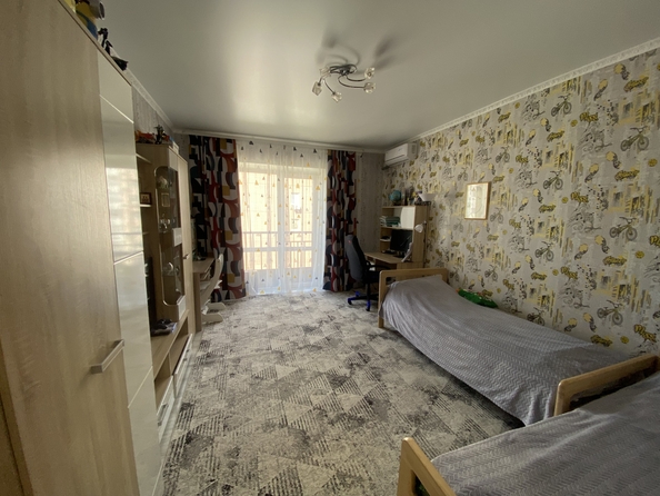 
   Продам 2-комнатную, 60 м², Еременко ул, 108

. Фото 2.