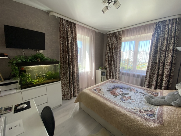 
   Продам 2-комнатную, 60 м², Еременко ул, 108

. Фото 3.