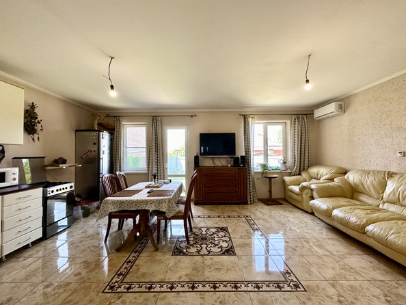 
   Продам коттедж, 122.5 м², Ростов-на-Дону

. Фото 3.
