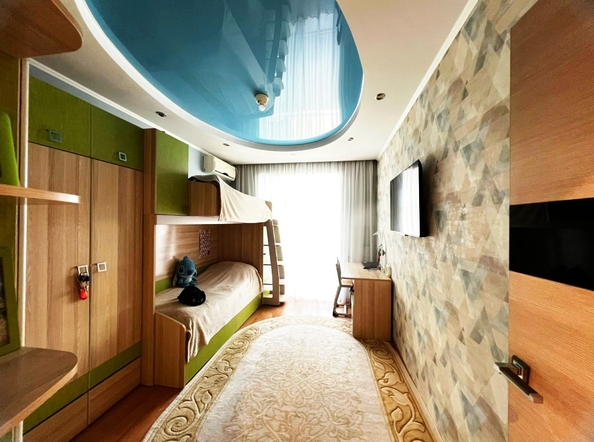 
   Продам 3-комнатную, 63 м², Комарова б-р, 10

. Фото 9.
