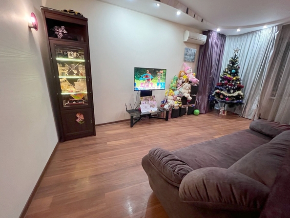
   Продам 3-комнатную, 80.8 м², Профсоюзная ул, 29/22

. Фото 4.