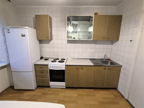 
   Продам 2-комнатную, 59.8 м², Таганрогская ул, 126/1

. Фото 3.