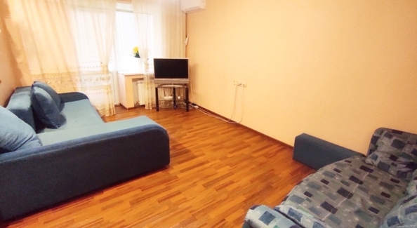 
   Продам 1-комнатную, 36.4 м², 40-летия Победы пр-кт, 103

. Фото 3.