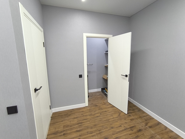 
   Продам 1-комнатную, 46 м², Левобережная ул, 6

. Фото 6.