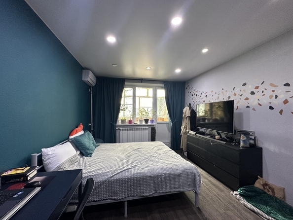 
   Продам 2-комнатную, 58 м², 40-летия Победы пр-кт, 81/3

. Фото 2.