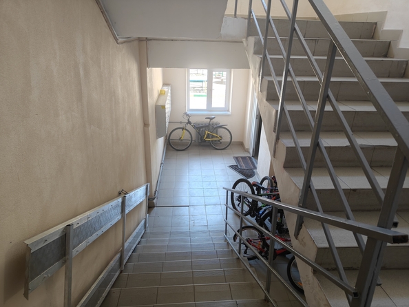 
   Продам 3-комнатную, 70.1 м², Комарова ул, 132

. Фото 20.