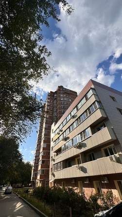 
   Продам 2-комнатную, 71.4 м², Вятская ул, 37а

. Фото 1.