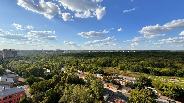 
   Продам 2-комнатную, 71.4 м², Вятская ул, 37а

. Фото 9.