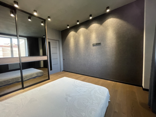 
   Продам 2-комнатную, 65 м², Батуринская ул, 165/13

. Фото 1.