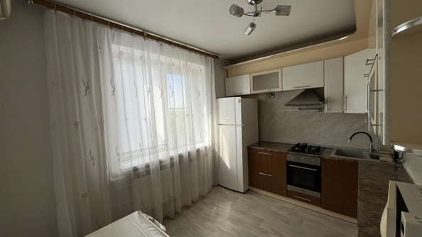 
   Продам 1-комнатную, 38 м², 339-й Стрелковой Дивизии ул, 17

. Фото 5.