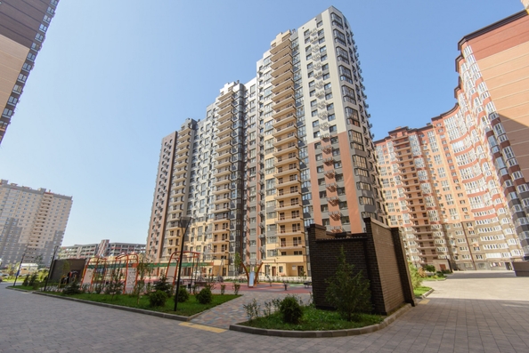 
   Продам 1-комнатную, 37.8 м², Берберовская ул, 30

. Фото 2.