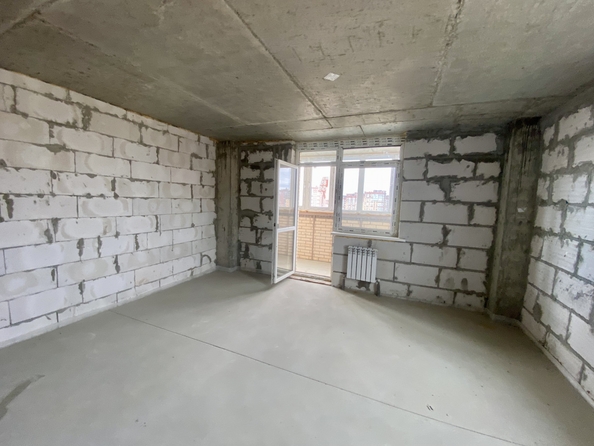 
   Продам 3-комнатную, 100 м², 40-летия Победы пр-кт, 63

. Фото 3.