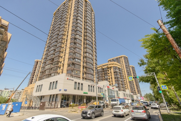 
   Продам 2-комнатную, 59 м², Ларина ул, 45

. Фото 1.
