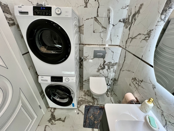 
   Продам 2-комнатную, 50.3 м², Строителей ул, 10/6

. Фото 10.