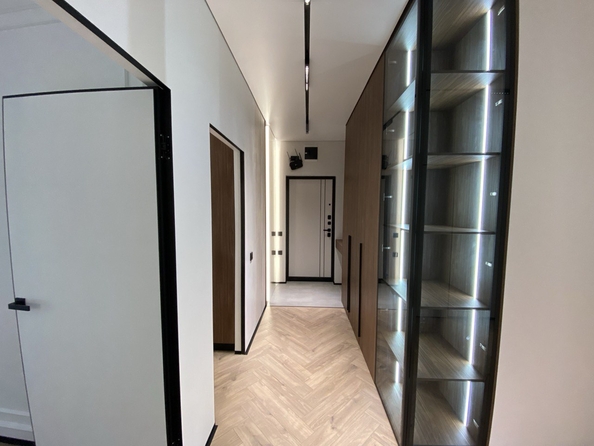 
   Продам 2-комнатную, 63 м², Берберовская ул, 9

. Фото 3.