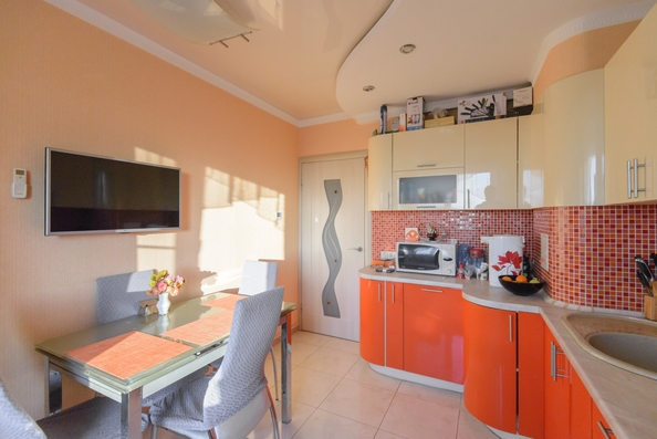 
   Продам 3-комнатную, 64 м², 40-летия Победы пр-кт, 95

. Фото 2.