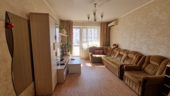 
   Продам 2-комнатную, 53 м², 2-я Краснодарская ул, 145/3

. Фото 1.