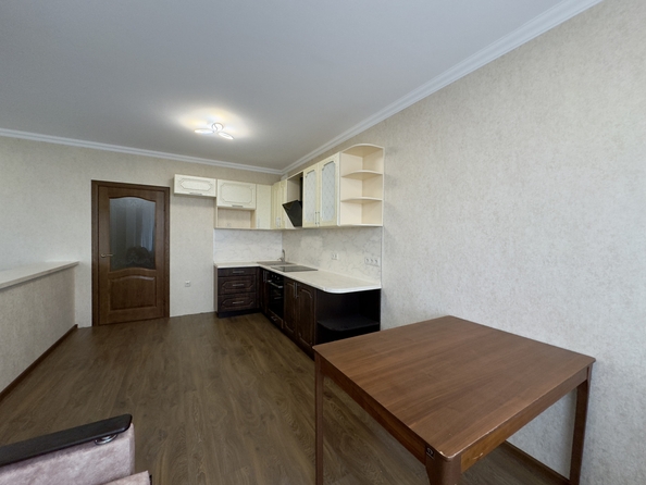 
   Продам 1-комнатную, 39 м², Мира ул, 1

. Фото 3.