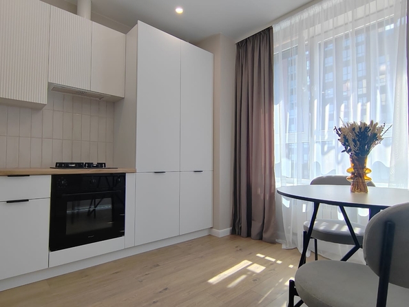 
   Продам 1-комнатную, 32.4 м², Берберовская ул, 11с2

. Фото 2.