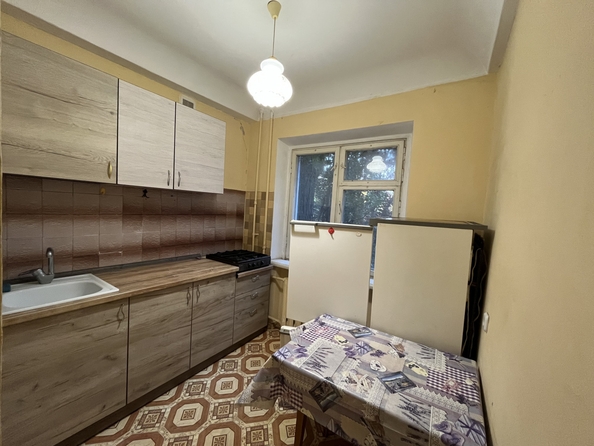 
   Продам 1-комнатную, 31.2 м², Коммунистический пр-кт, 37

. Фото 2.