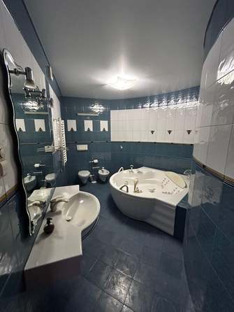 
   Продам 4-комнатную, 212 м², Большая Садовая ул, 39а

. Фото 19.