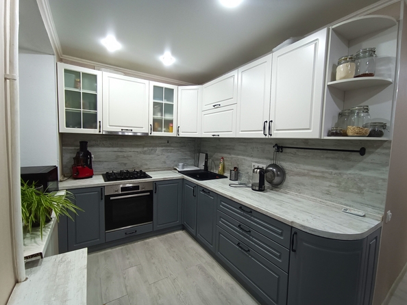 
   Продам 3-комнатную, 58.6 м², Абаканская ул, 20

. Фото 1.