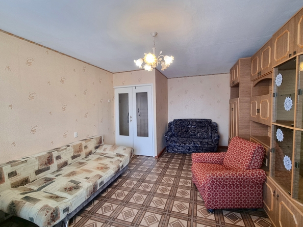 
   Продам 1-комнатную, 35.8 м², 18-я улица ул, 69

. Фото 3.