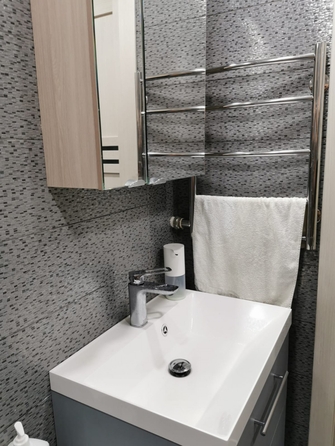 
   Продам 3-комнатную, 68 м², Лелюшенко ул, 5/2

. Фото 8.