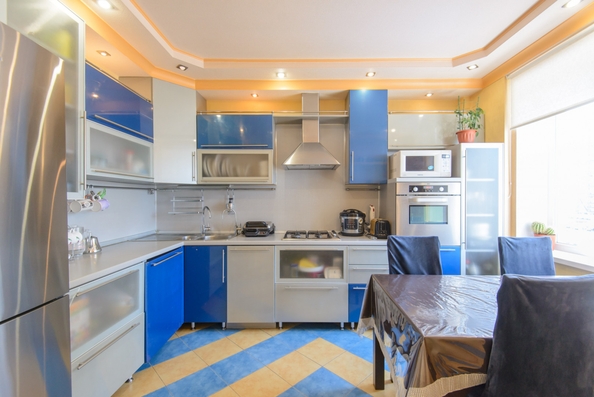 
   Продам 4-комнатную, 83.6 м², Павленко ул, 40

. Фото 7.