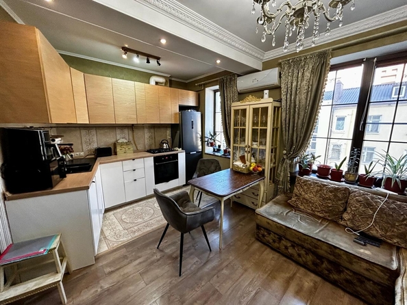 
   Продам 3-комнатную, 63 м², Ворошиловский пр-кт, 75/124

. Фото 1.
