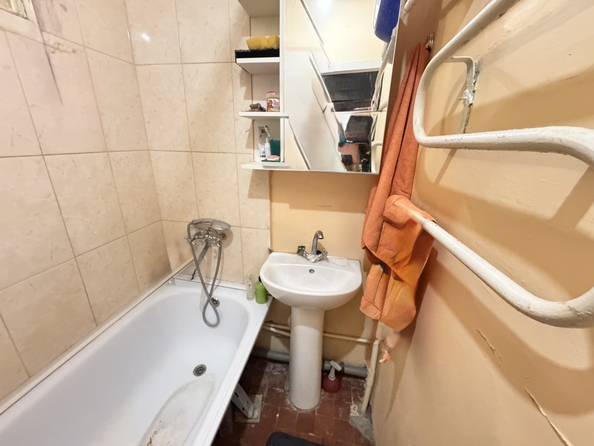 
   Продам 3-комнатную, 61.1 м², 40-летия Победы пр-кт, 63

. Фото 5.