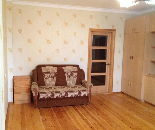 
   Продам 1-комнатную, 75 м², Закруткина ул, 2

. Фото 3.