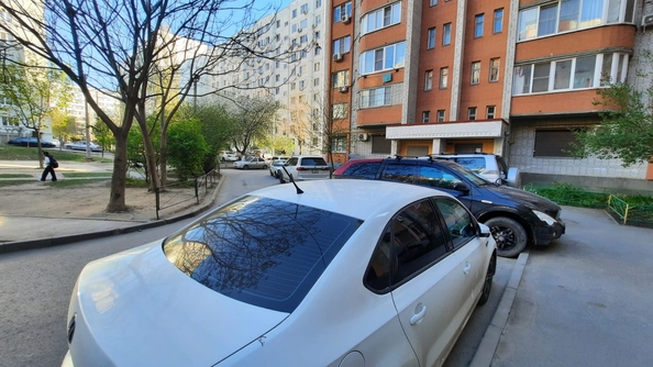 
   Продам 2-комнатную, 74 м², Лелюшенко ул, 13

. Фото 23.