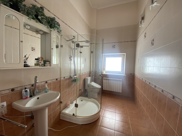 
   Продам дом, 320 м², Ростов-на-Дону

. Фото 18.