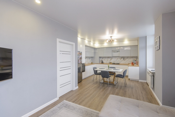 
   Продам 3-комнатную, 90 м², Богданова ул, 85

. Фото 11.