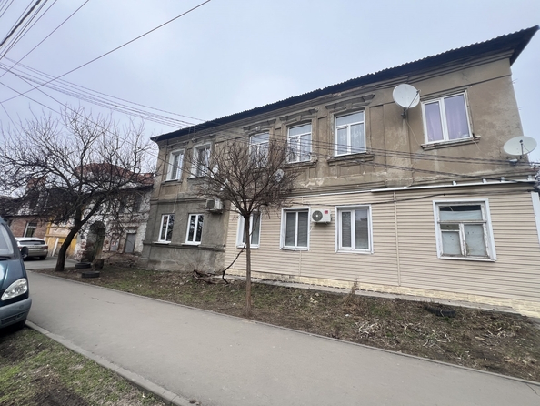 
   Продам 2-комнатную, 56 м², Малюгиной ул, 155

. Фото 2.