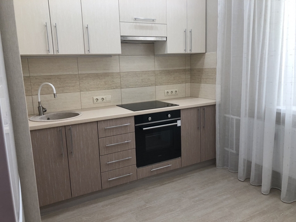 
   Продам 1-комнатную, 37.1 м², Ткачева ул, 38

. Фото 7.