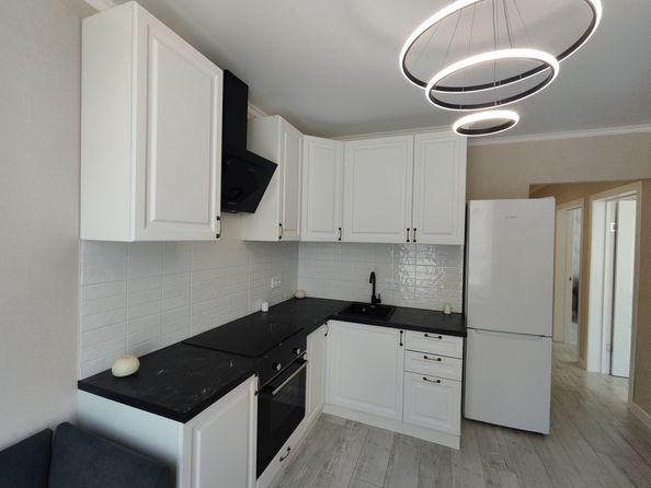 
   Продам 2-комнатную, 51 м², Ткачева ул, 21

. Фото 2.