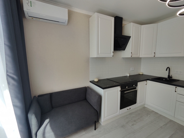 
   Продам 2-комнатную, 51 м², Ткачева ул, 21

. Фото 3.