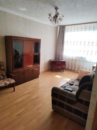 
   Продам 1-комнатную, 32 м², Коммунистический пр-кт, 48/1

. Фото 2.