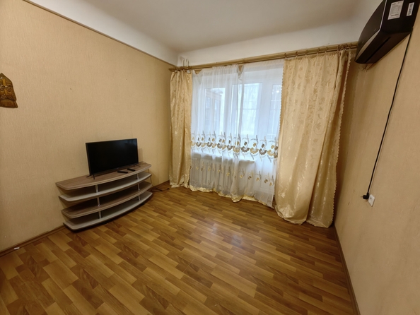 
   Продам 3-комнатную, 60 м², 40-летия Победы пр-кт, 65

. Фото 3.