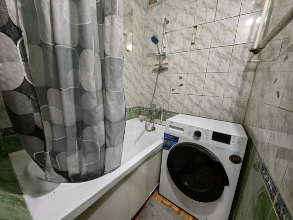 
   Продам 3-комнатную, 60 м², 40-летия Победы пр-кт, 65

. Фото 11.