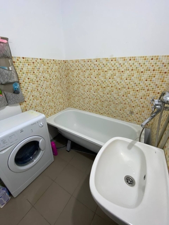 
   Продам 1-комнатную, 43 м², Платона Кляты ул, 27

. Фото 16.