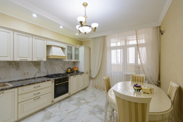 
   Продам 3-комнатную, 80 м², Береговая ул, 117

. Фото 2.