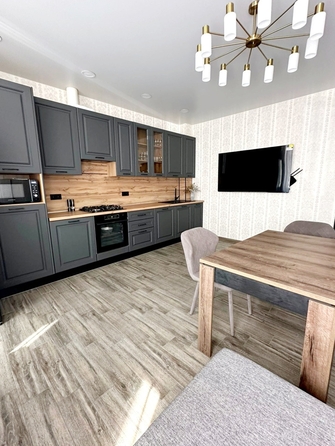 
   Продам 2-комнатную, 65 м², Берберовская ул, 16

. Фото 2.