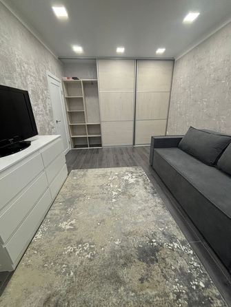 
   Продам 1-комнатную, 40 м², Берберовская ул, 8

. Фото 4.