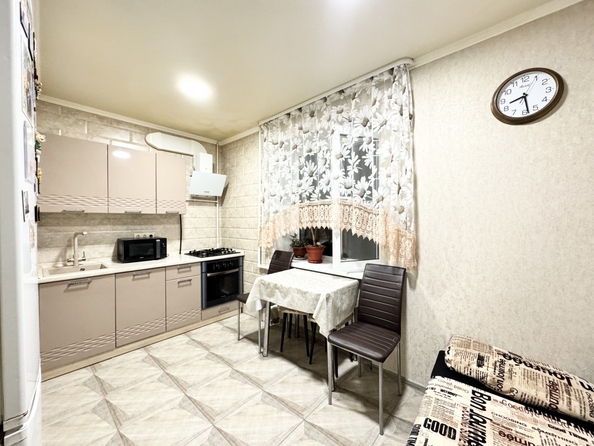 
   Продам 1-комнатную, 40 м², 40-летия Победы пр-кт, 65

. Фото 1.