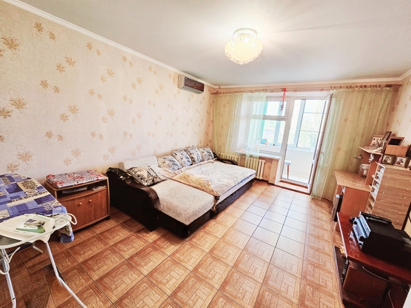 
   Продам 2-комнатную, 47 м², Луначарского ул, 166а

. Фото 2.