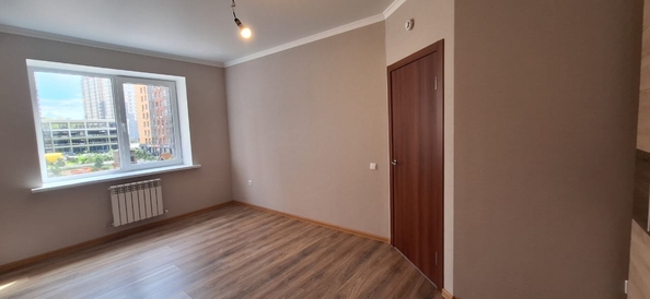 
   Продам 1-комнатную, 37 м², Берберовская ул, 28

. Фото 2.