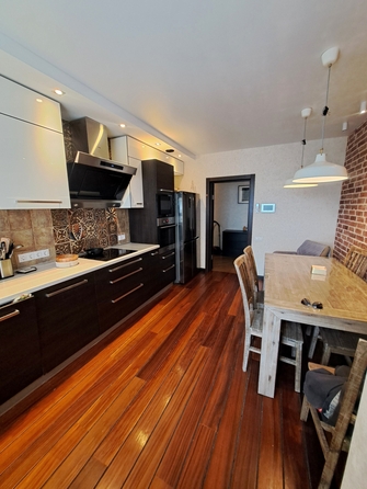 
   Продам 3-комнатную, 116.5 м², 20-я улица ул, 43

. Фото 9.